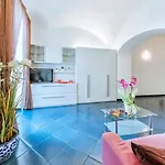Domus
